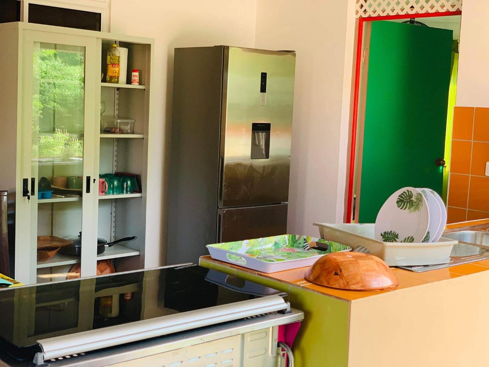 Lemon House Hotel Maroe Bagian luar foto