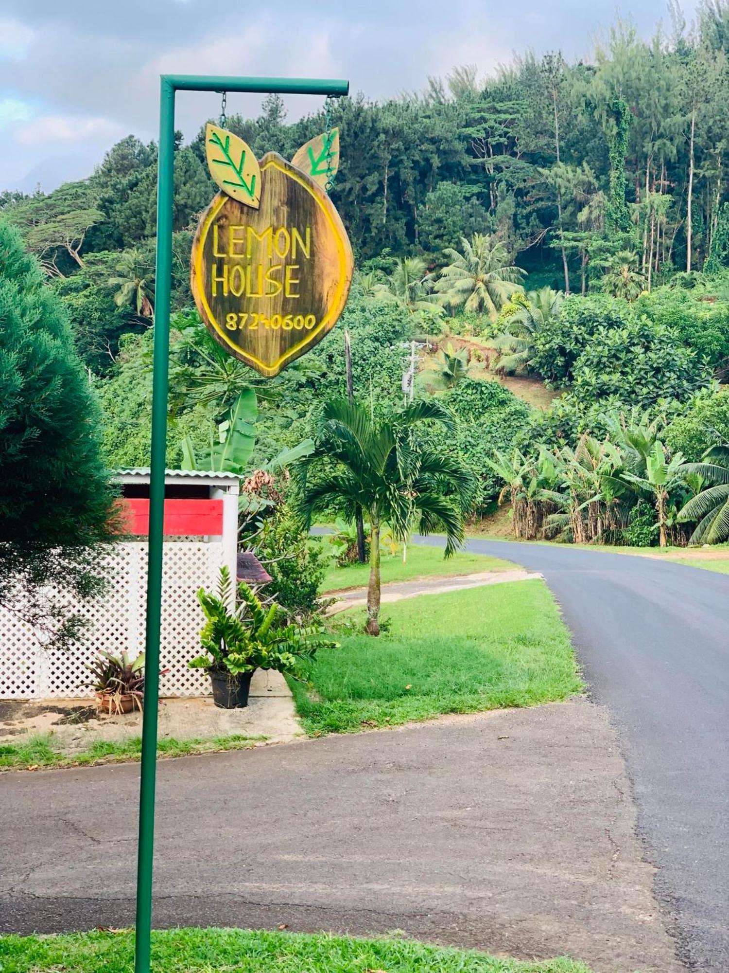 Lemon House Hotel Maroe Bagian luar foto