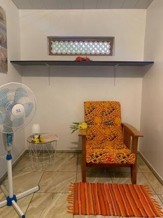 Lemon House Hotel Maroe Bagian luar foto